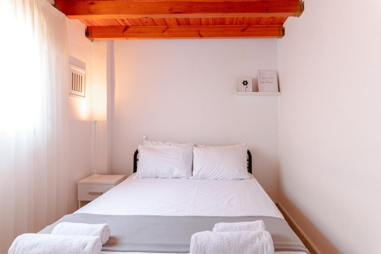 A & D Houses No2 Patras Exterior foto